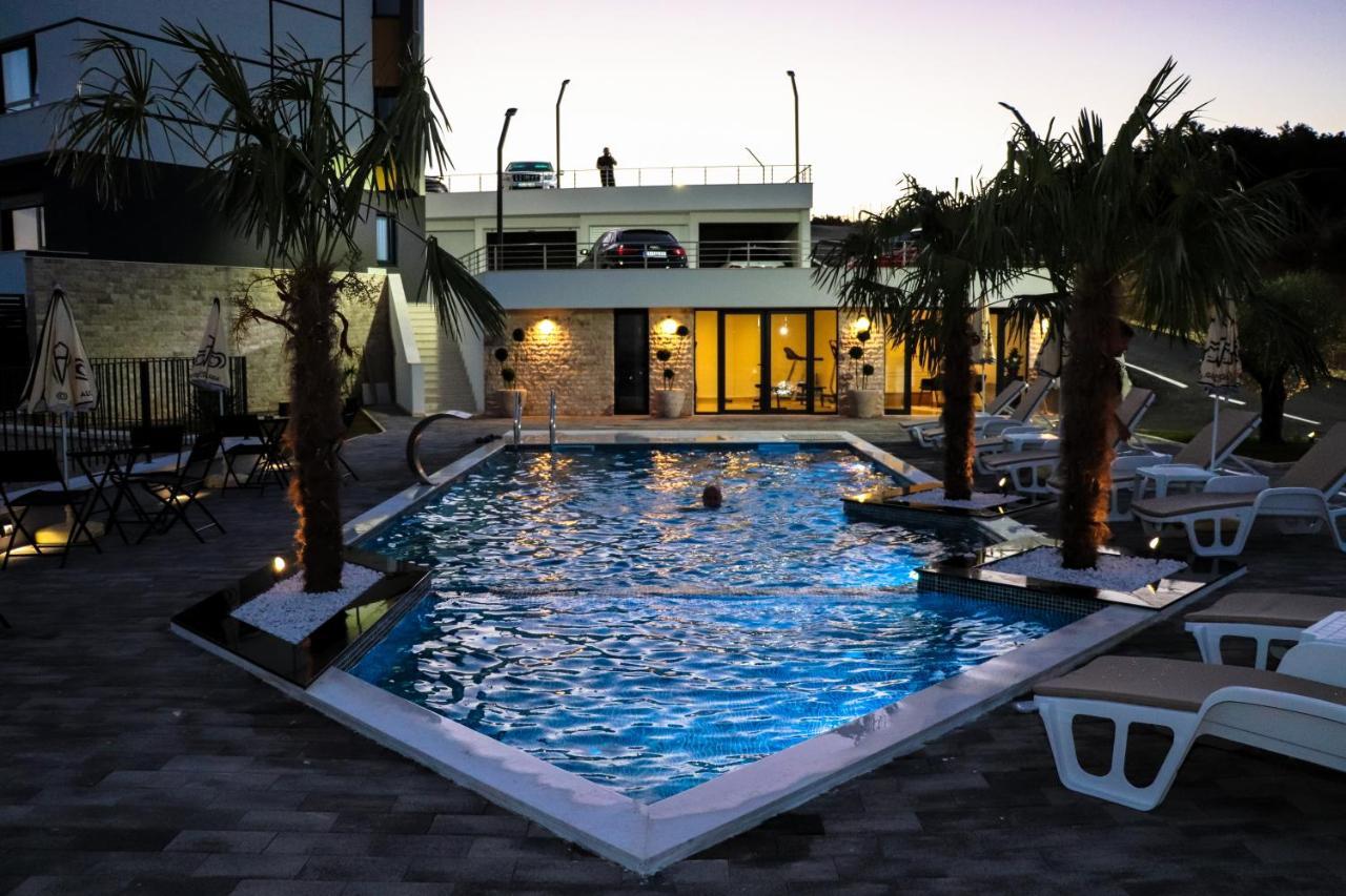 Eagles Apartments & Suites Ulcinj Exterior foto