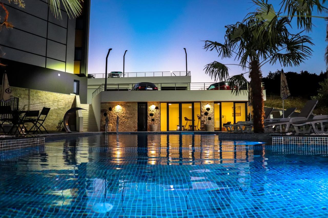Eagles Apartments & Suites Ulcinj Exterior foto